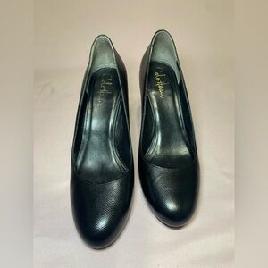 Cole Haan Women's Classic Black Heels
